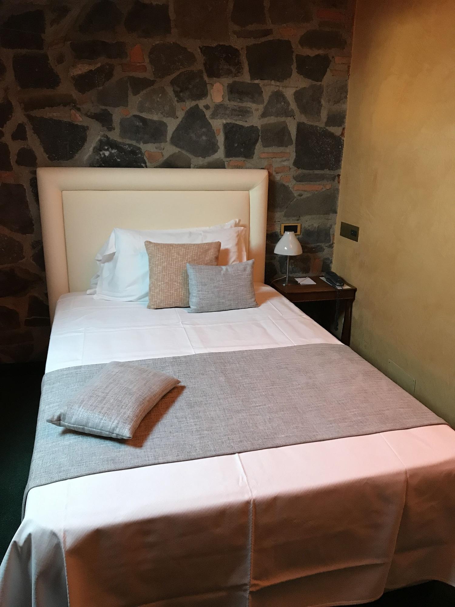 Albergo Le Due Corti Como Exterior photo