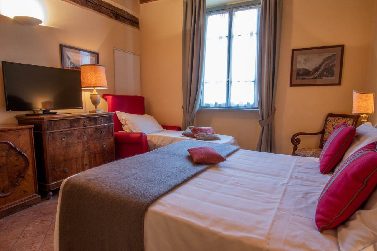 Albergo Le Due Corti Como Exterior photo
