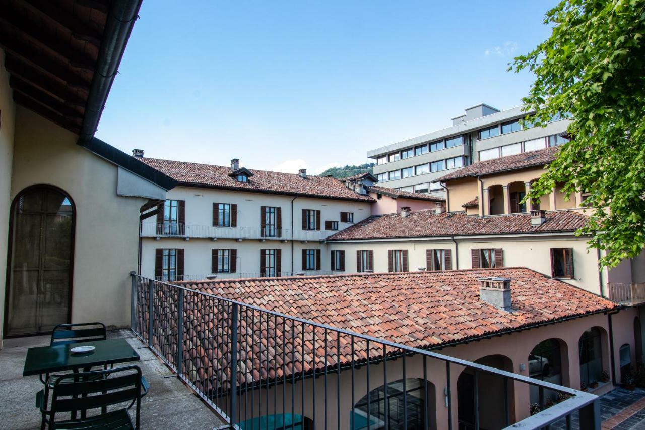 Albergo Le Due Corti Como Exterior photo