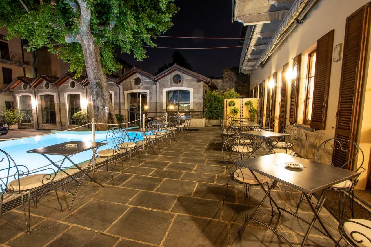 Albergo Le Due Corti Como Exterior photo